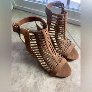 G by Guess Brown low heels perfect for summer